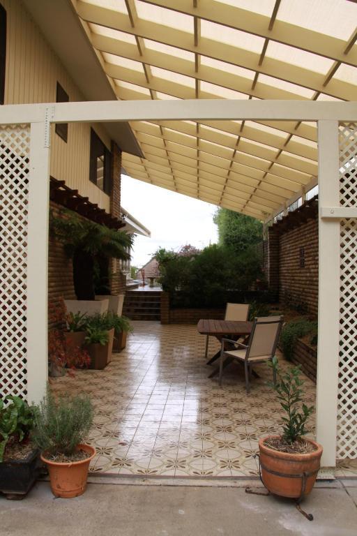 Bathurst Heights Bed & Breakfast Exterior photo